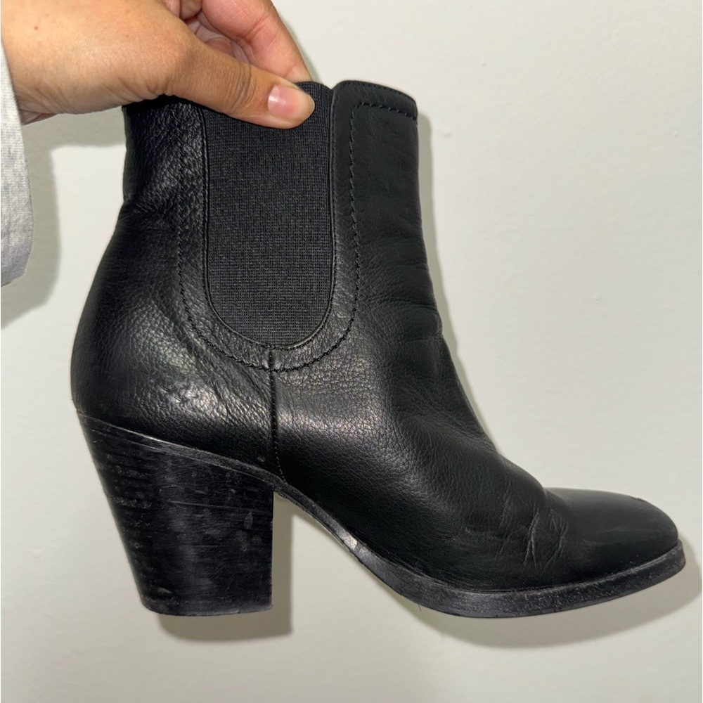 Scoop NYC leather black booties size Eu 37 or US 7